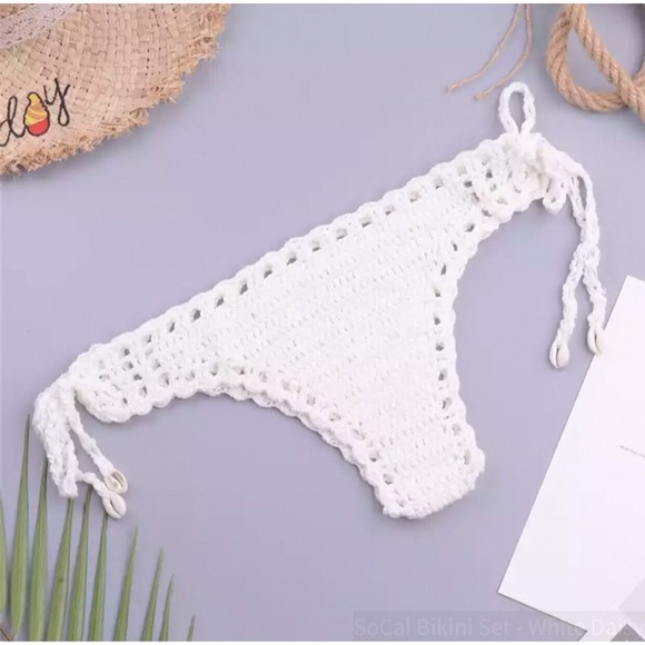 ☀️SoCal Crochet White Daisy Bikini Set☀️ - Picture 3 of 6